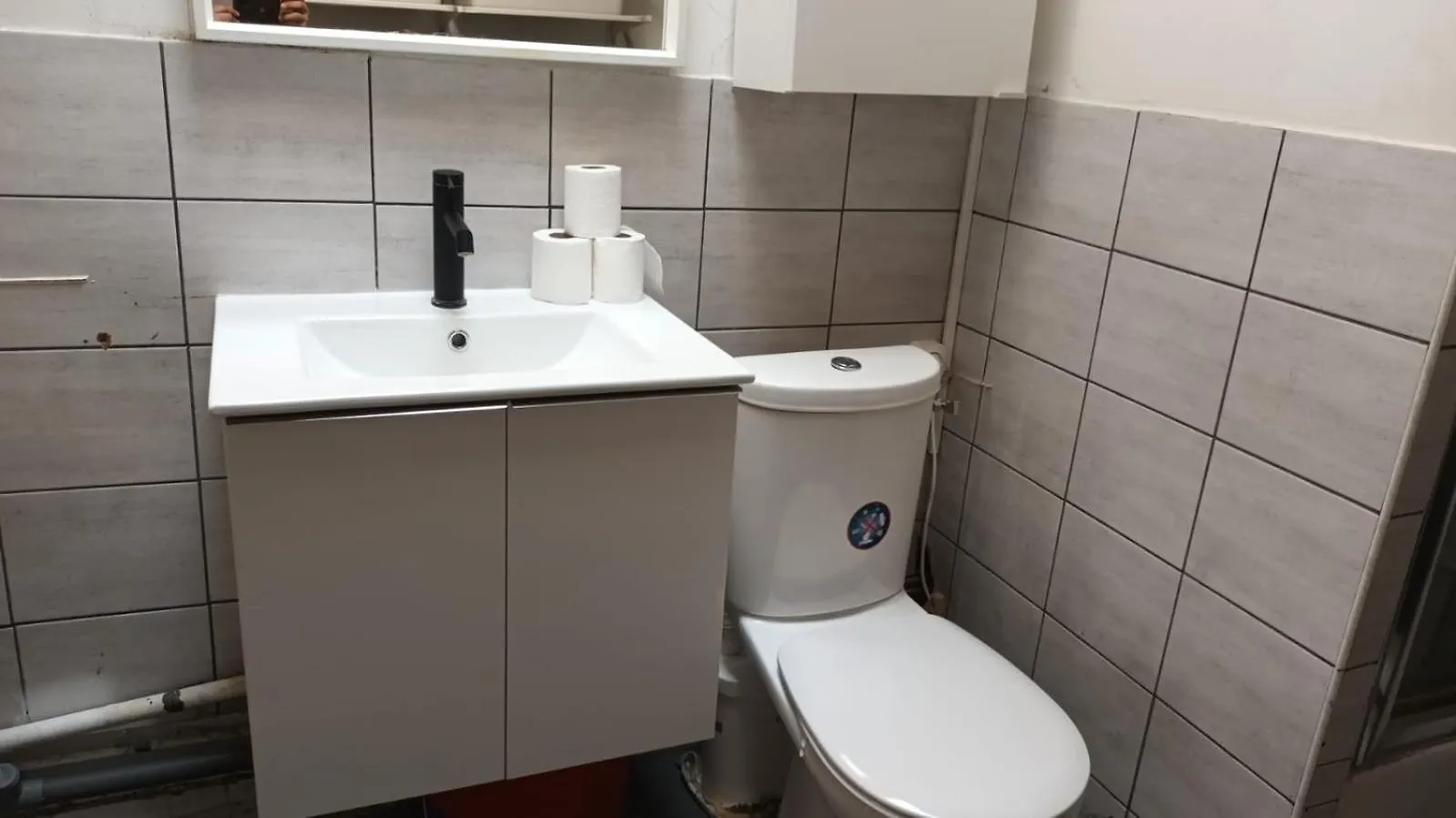 Charming Studio In A Prestigious Neighborhood 6Th Floor, No Elevator Apartment Paris